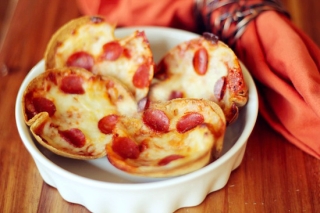Muffin Pan Pizza