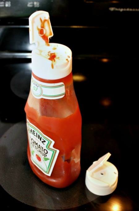Keep a extra ketchup lid for swapping