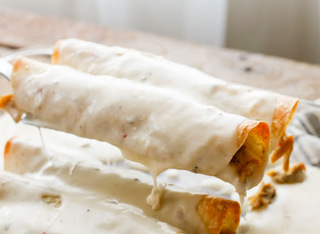 The BEST Chicken Burritos