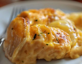 Amazing Cheesy Scalloped Potatoes