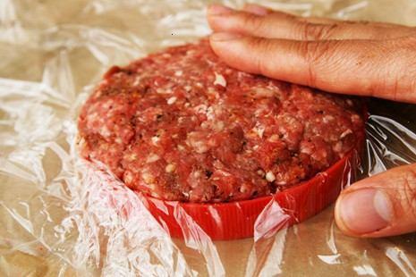 Use a lid to form burger patties