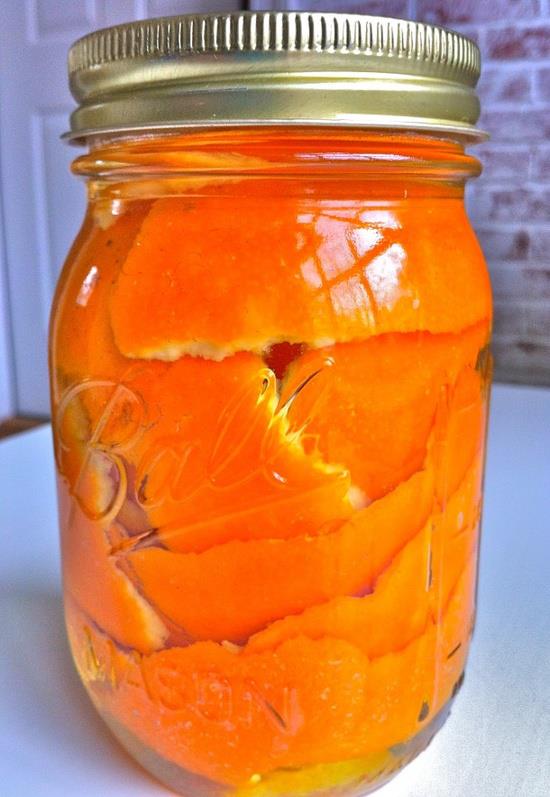 Soak Orange Peels in Vinegar - Cleaning Tip
