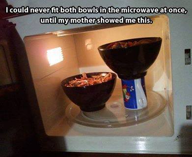Fit two bowls in the Microwave